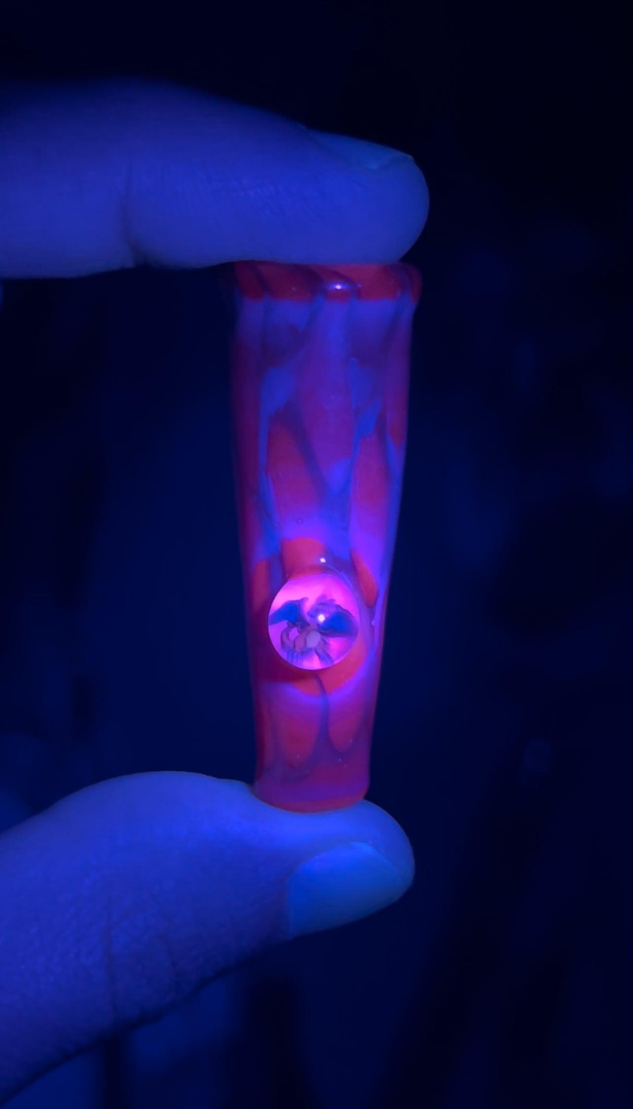 Tip - Charizard mille, Ruby lite, Poppy, Pink Proton (UV), Silver fume.