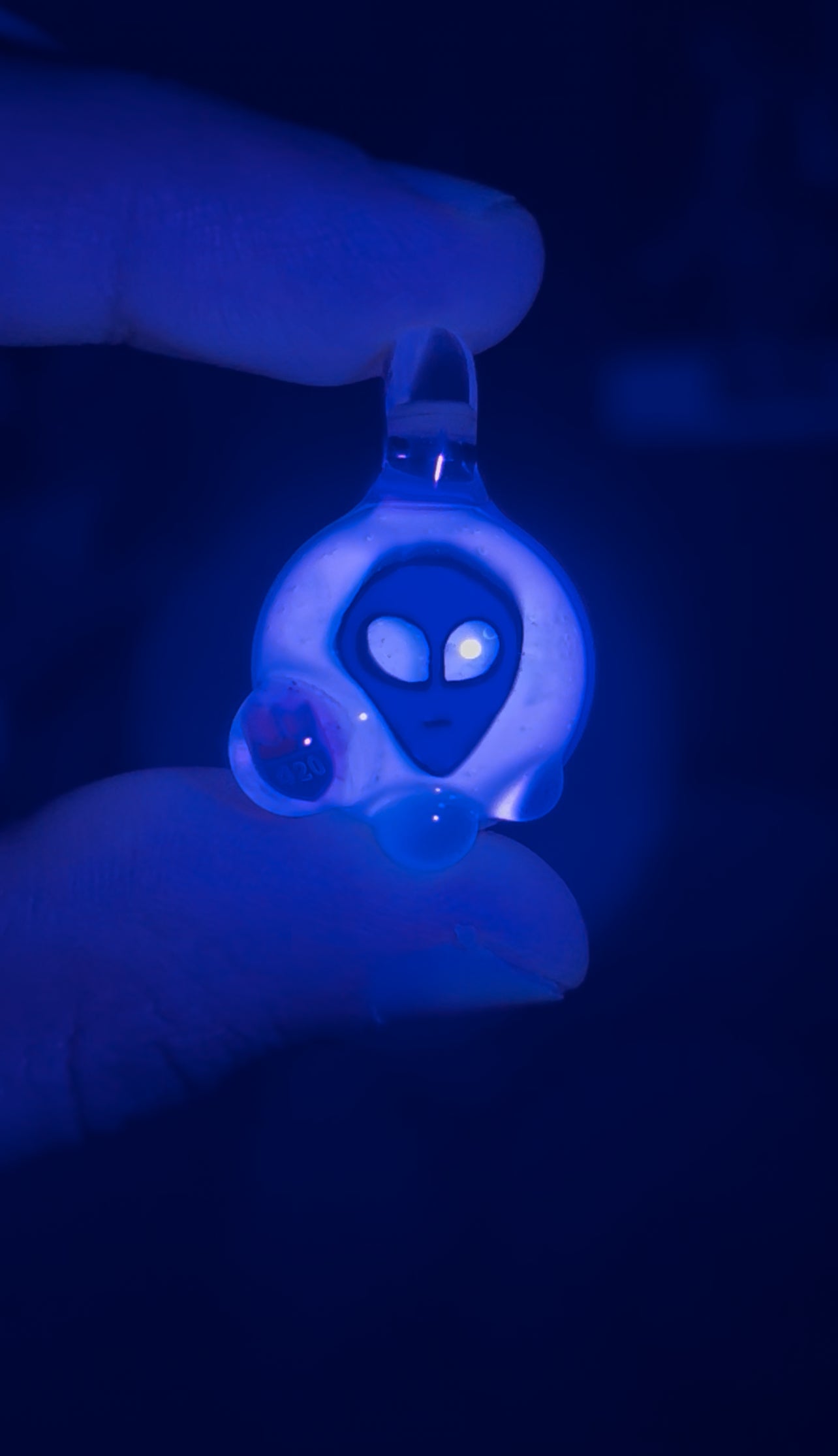 Pendant - Alien / 420 Mille, Slyme / Blu-V (UV)