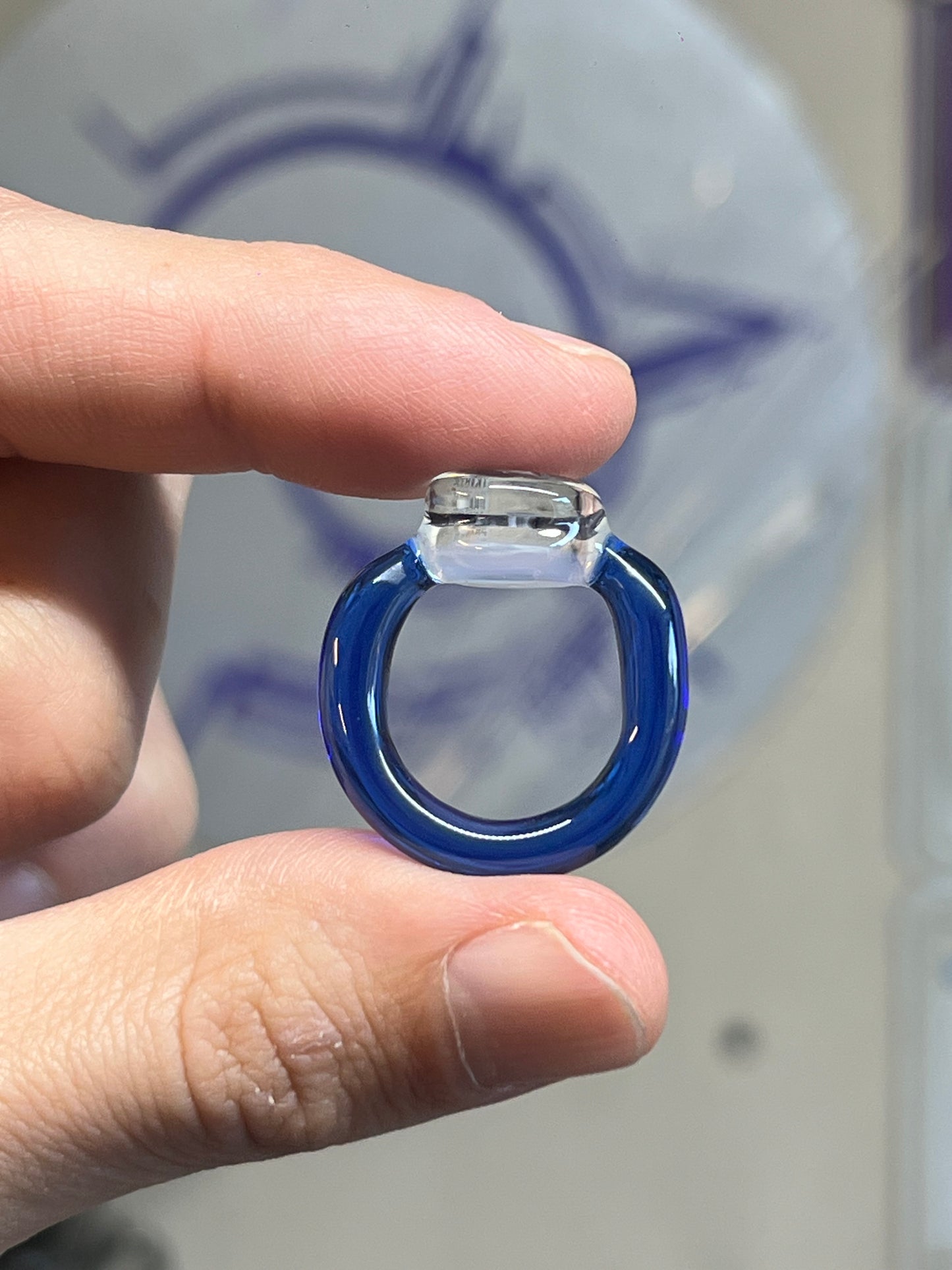 Ring size 4.5 - Shark Mille, cobalt & glowstick (UV)